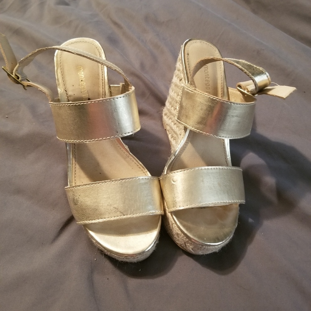 Wedge sandals